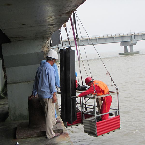 港口码头护舷安装