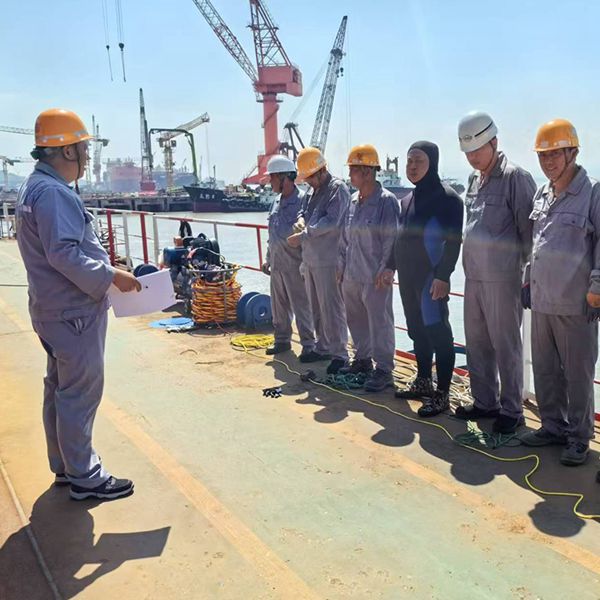 船厂滑板滑道更换维修