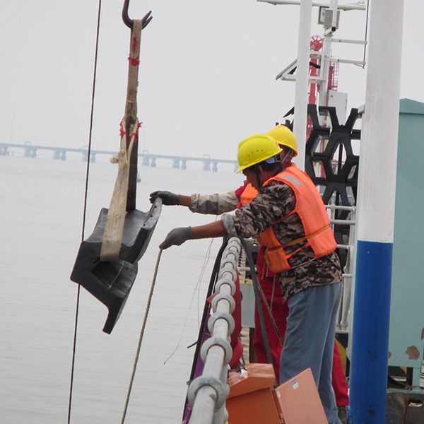 港口码头护舷安装