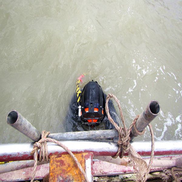 水下钢管桩施工