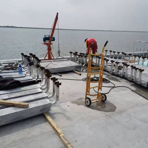 牺牲阳极块安装