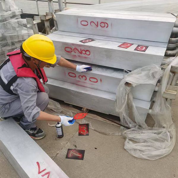 牺牲阳极块安装